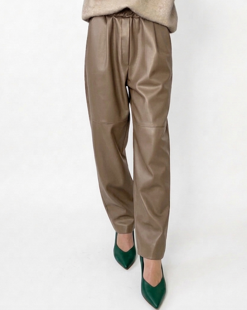 Pantalon cuir femme baggy premium avec poches cargo style moderne Beige taube 